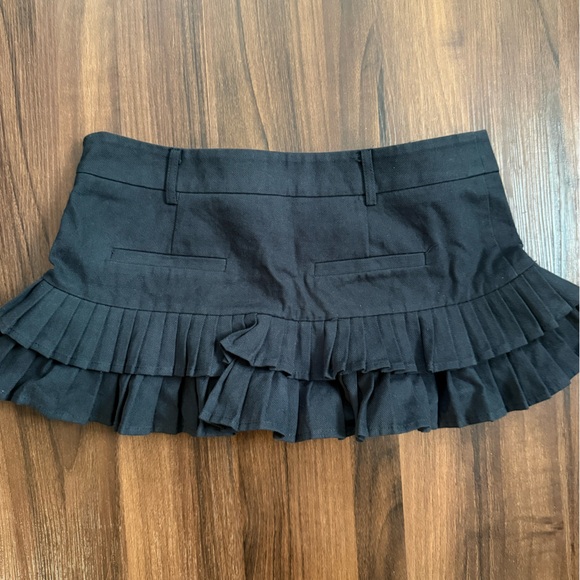 Lioness Black Mini Skirt - Picture 2 of 3